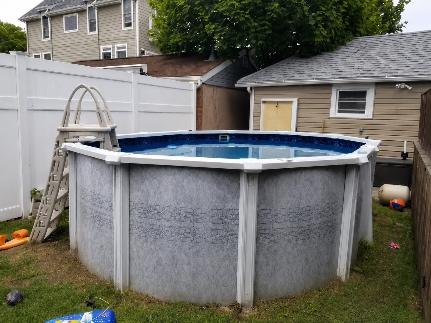 Pool photographed by Franklin Pool Service