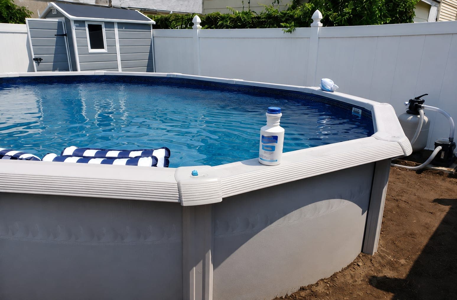 Pool photographed by Franklin Pool Service