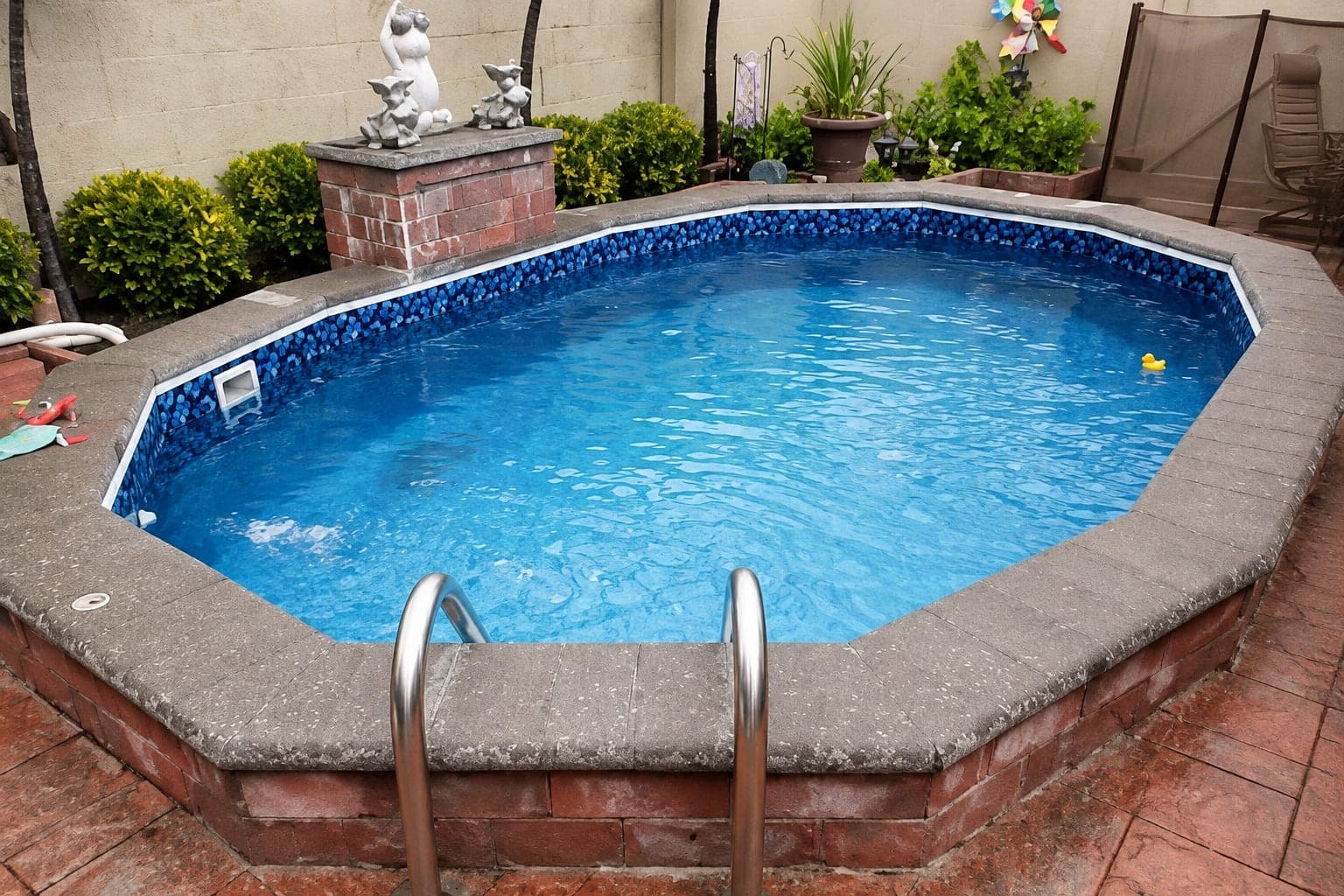 Pool photographed by Franklin Pool Service