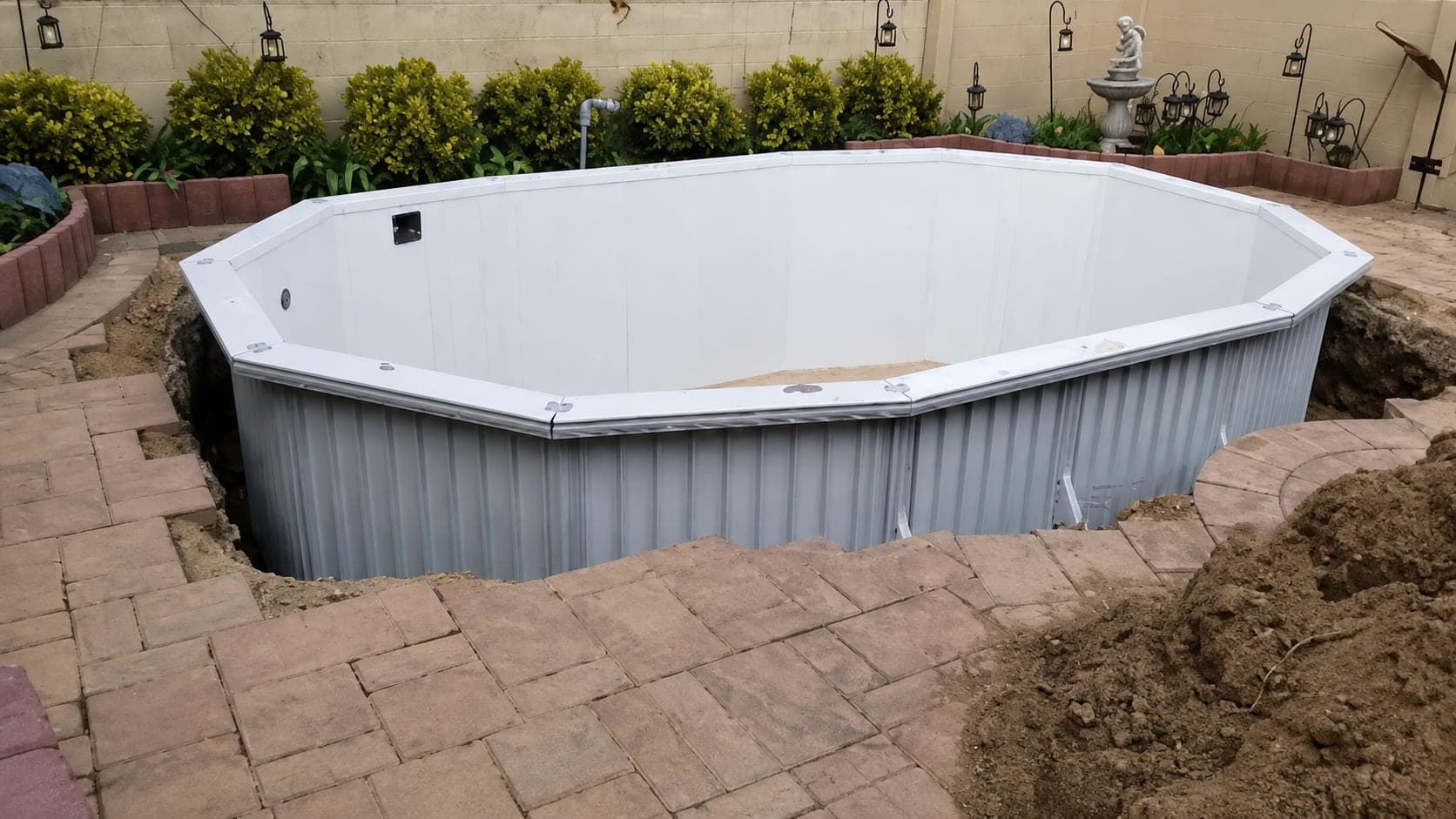 Pool photographed by Franklin Pool Service