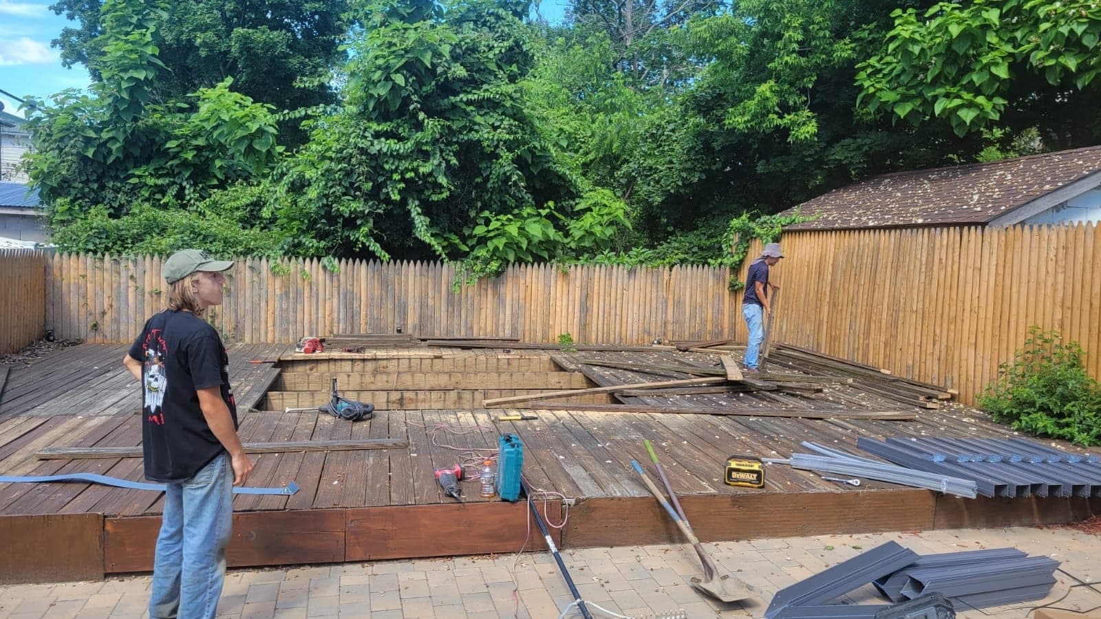 Pool photographed by Franklin Pool Service