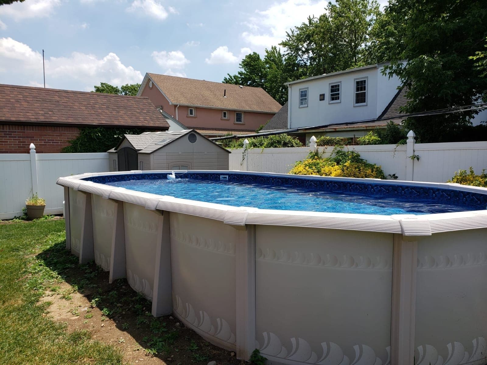 Pool photographed by Franklin Pool Service