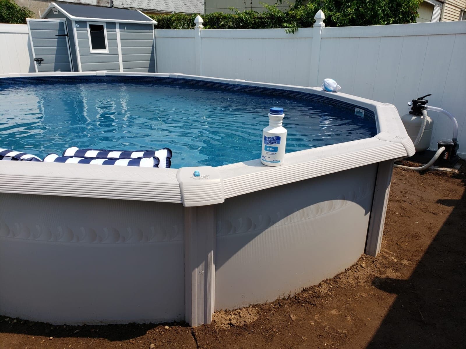 Pool photographed by Franklin Pool Service