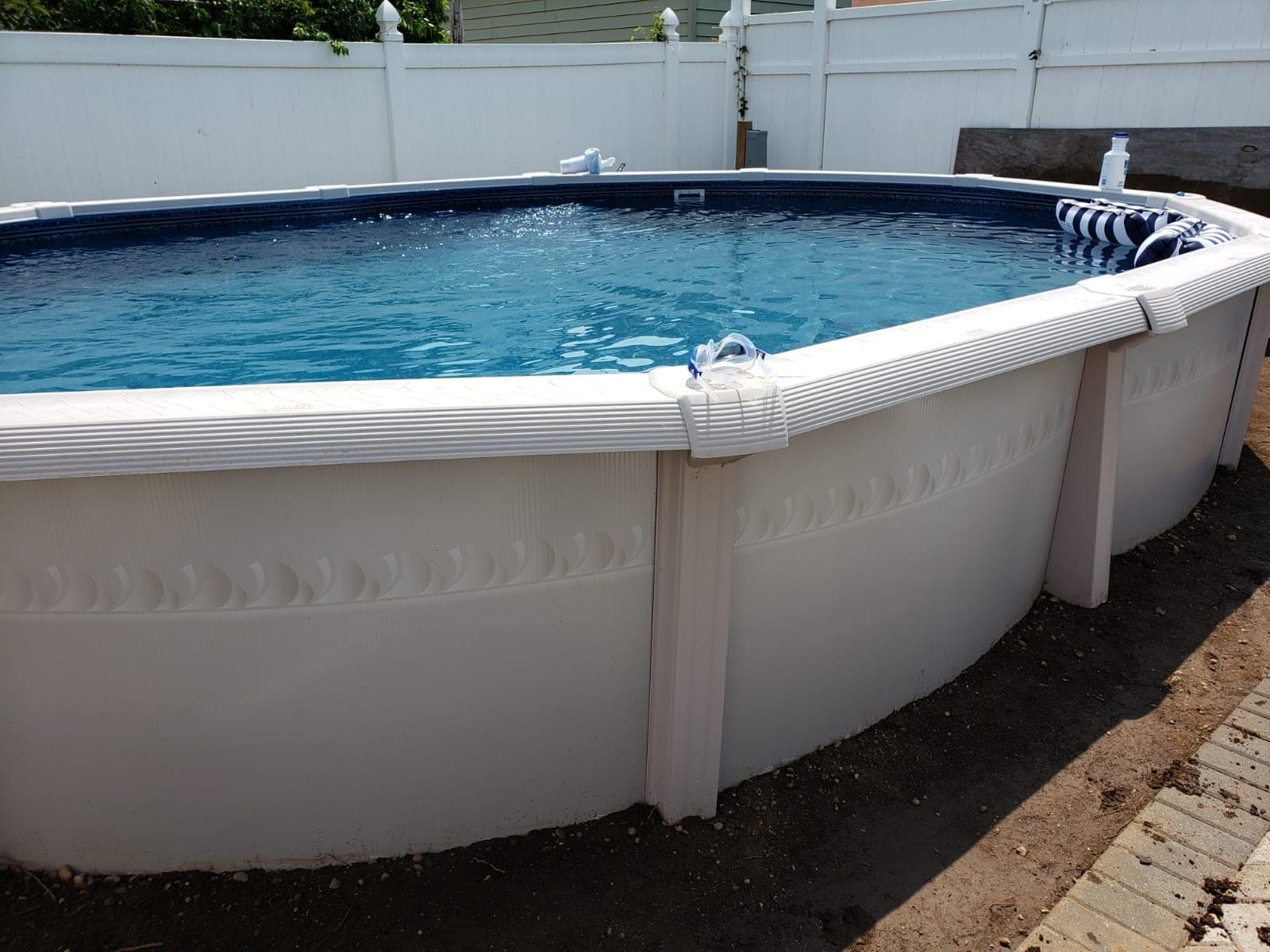Pool photographed by Franklin Pool Service